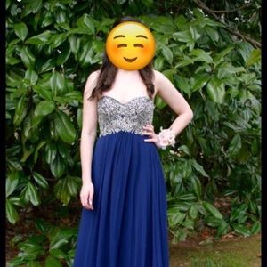 PROM DRESS RAVISHING SZ6 Formal Beaded Gown